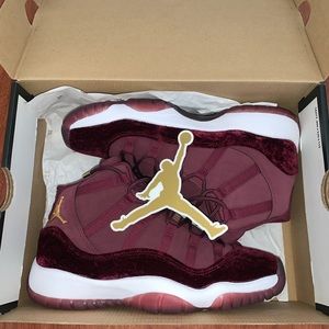 AIR JORDAN 11 RETRO RL GG WOMENS SIZE 8